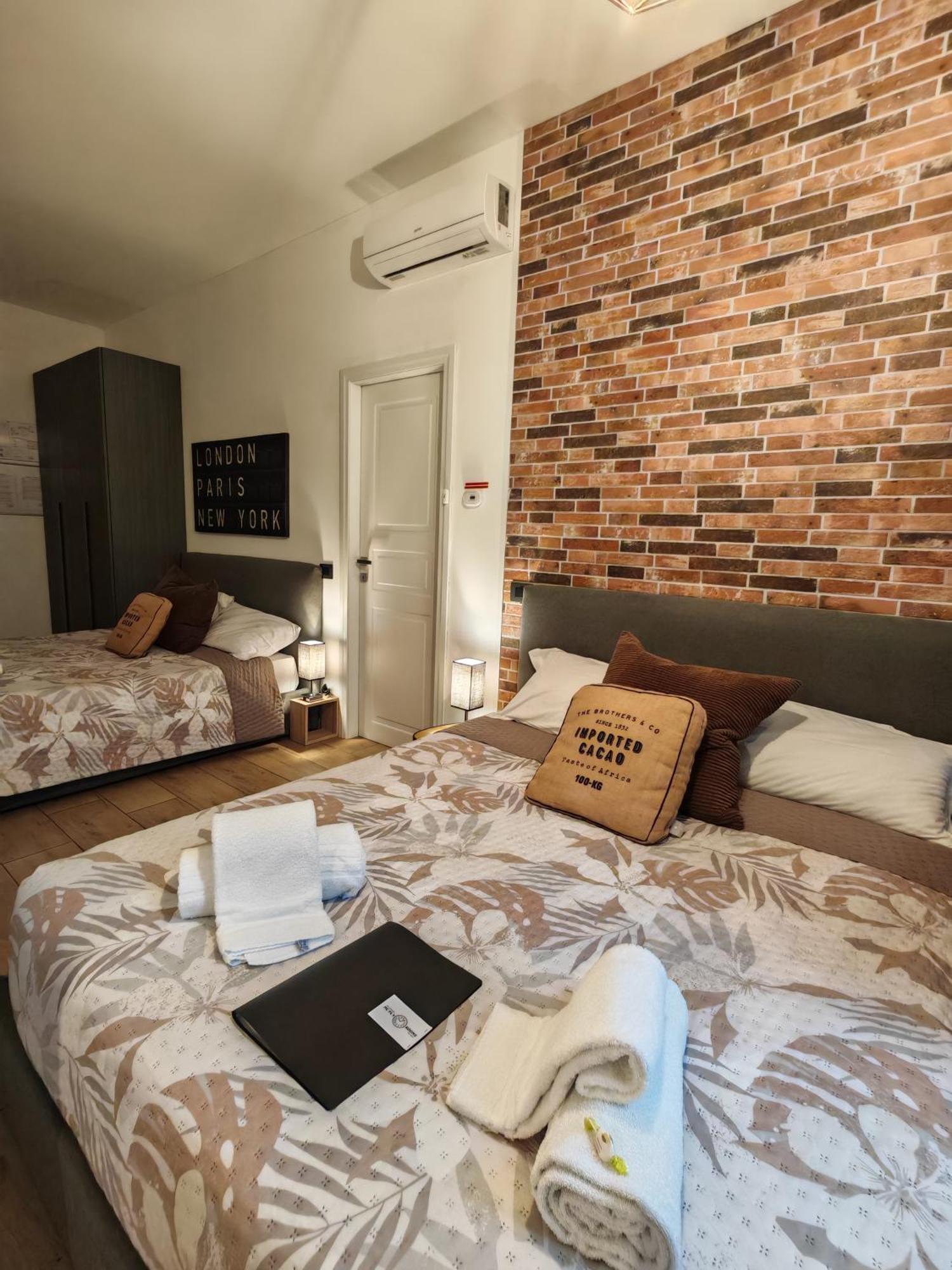 Mc Fly Rooms Malpensa Airport Gallarate Exterior foto